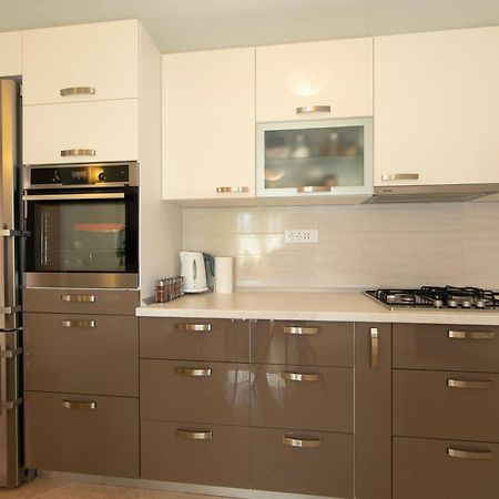 Apartmani Darinka Baška Voda Buitenkant foto