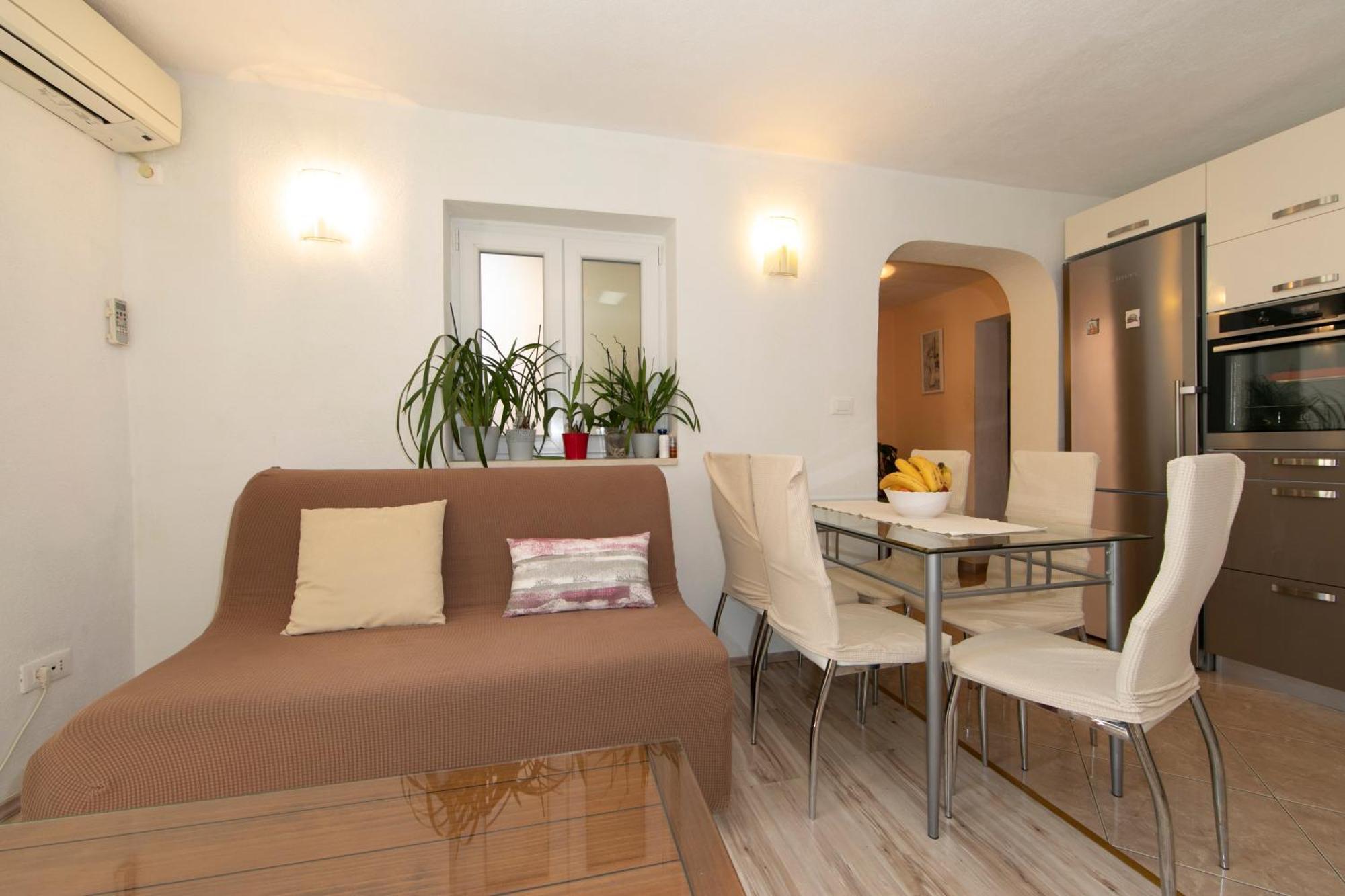 Apartmani Darinka Baška Voda Buitenkant foto