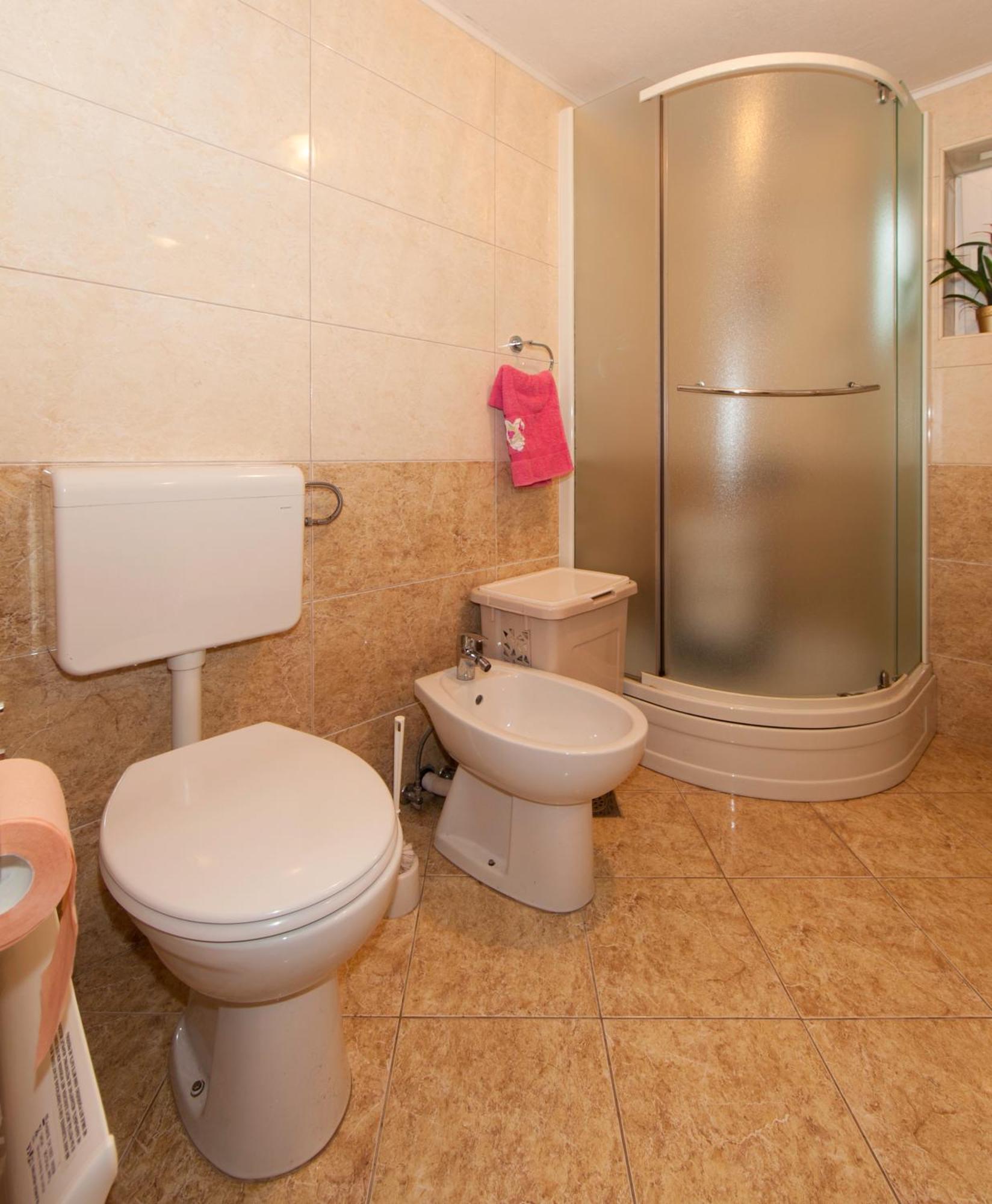 Apartmani Darinka Baška Voda Buitenkant foto