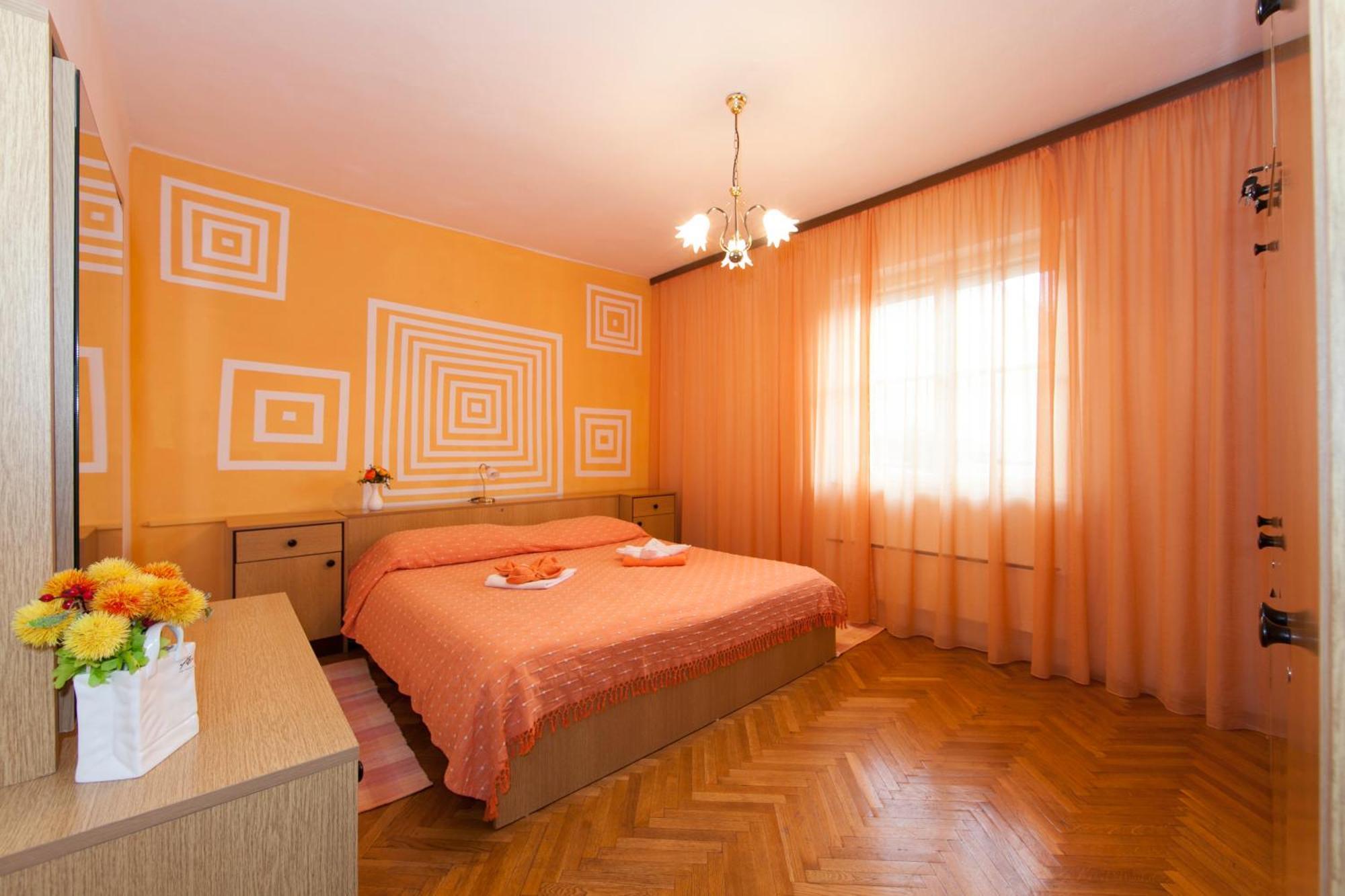 Apartmani Darinka Baška Voda Buitenkant foto