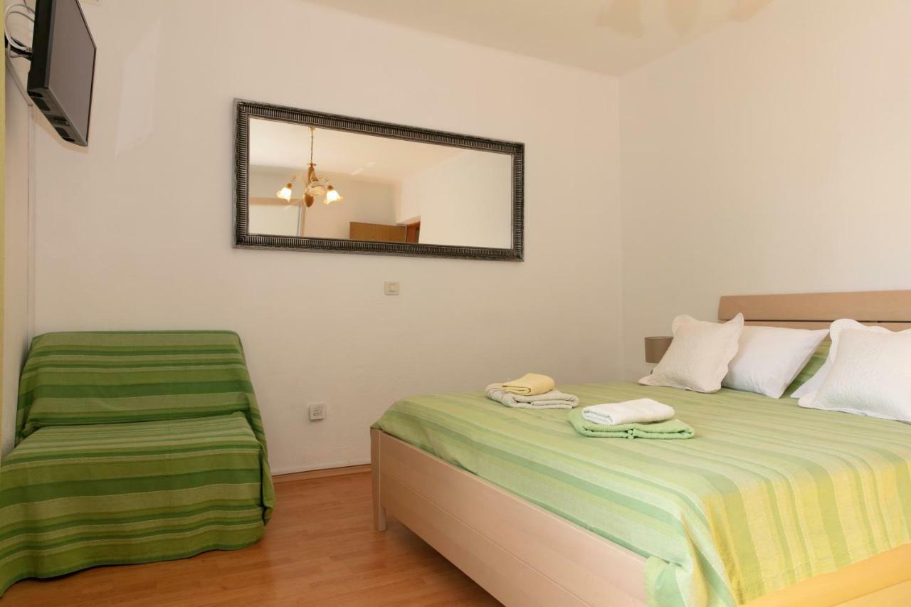Apartmani Darinka Baška Voda Buitenkant foto